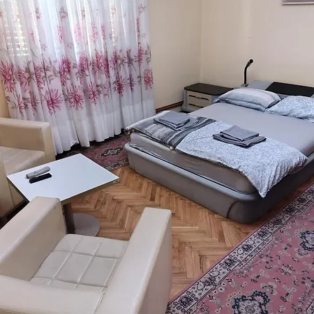 Holiday home Dina *